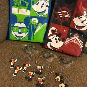 This is for all the Disney Cruise line lovers